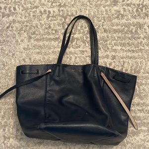Celine CABAS PHANTOM IN SOFT GRAINED CALFSKIN